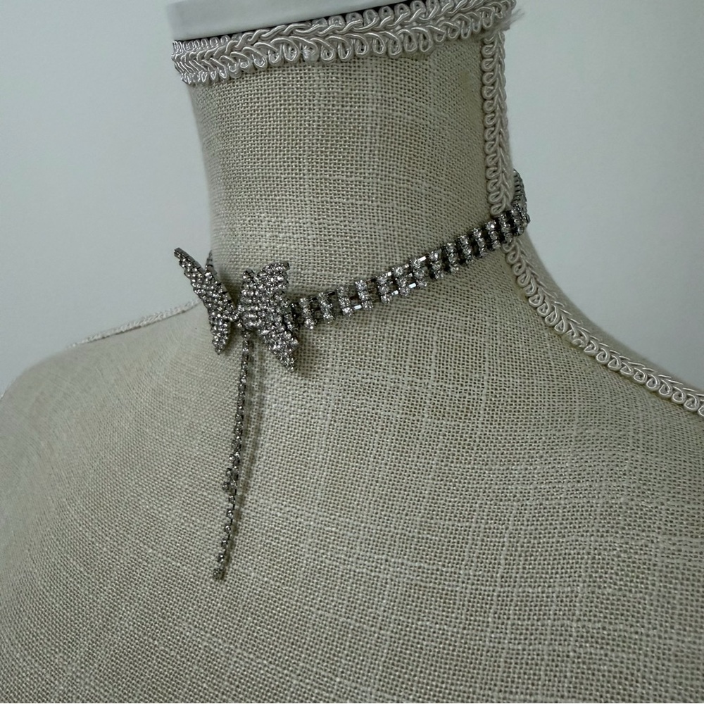 Butterfly Silver Toned Rhinestones Choker - Picture 2 of 9